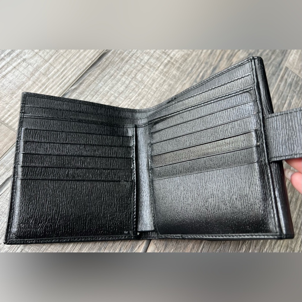 Gucci Black Interlocking G Logo Wallet. - Picture 9 of 13